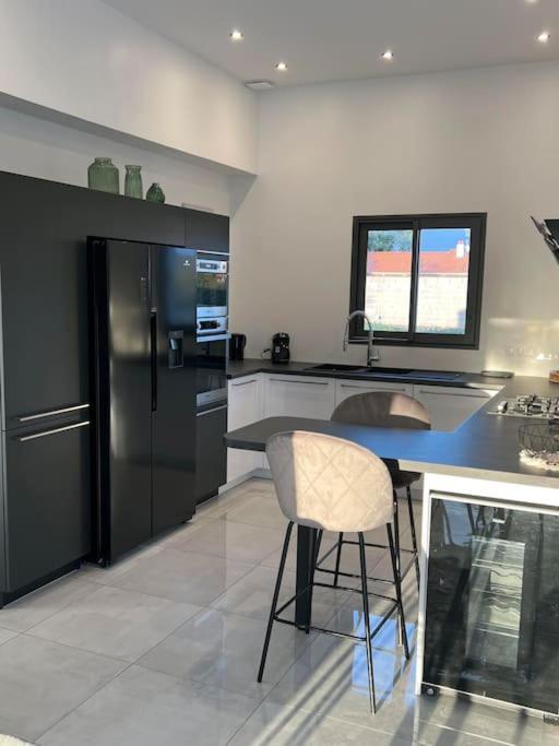 Maison Neuve De Standing 150 M2 Croix-Chapeau المظهر الخارجي الصورة